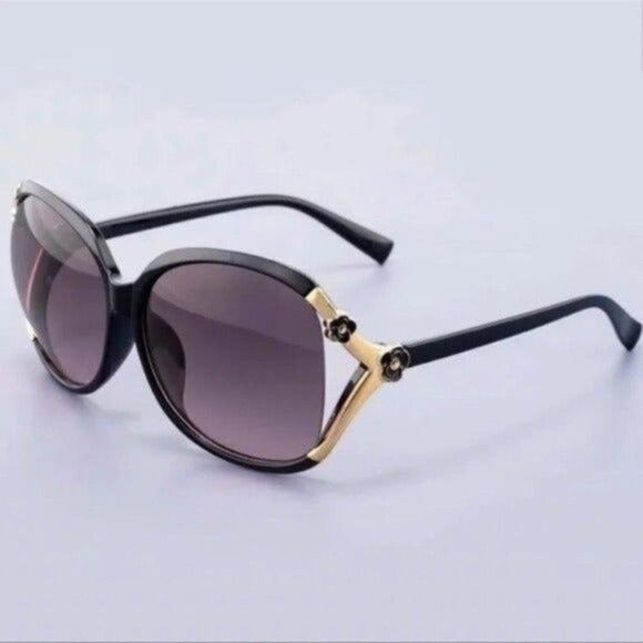 Black & Gold Floral Oversized Sunglasses Nwt - Picture 1 of 4